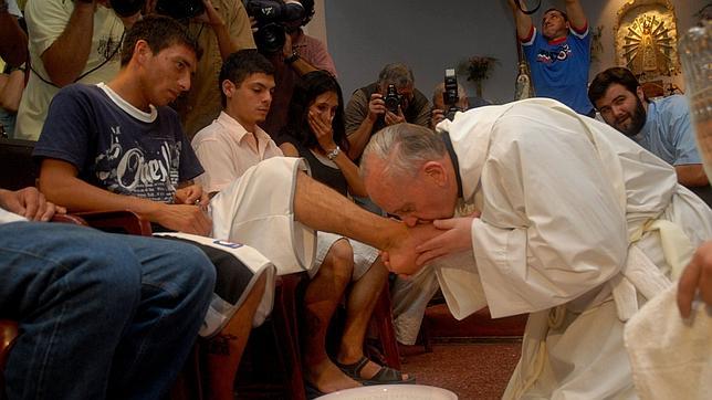 Pope Francis Washing of Feet Juvenile Prison